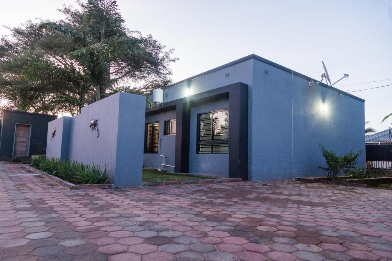 Blue Agave F1 Apartment Lusaka Luaran gambar