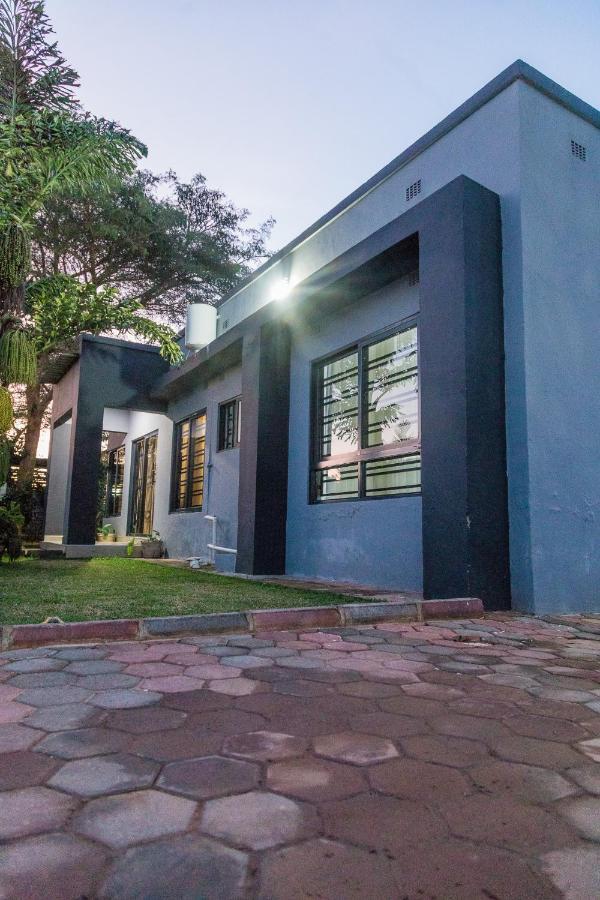 Blue Agave F1 Apartment Lusaka Luaran gambar